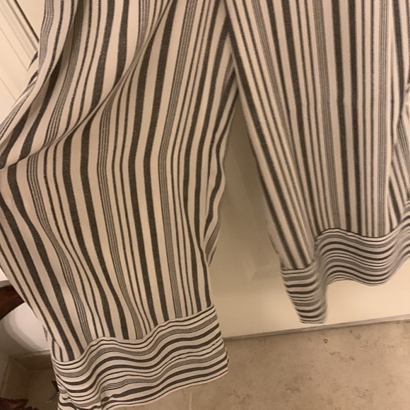 Striped jumpsuit - Picture 3 of 3